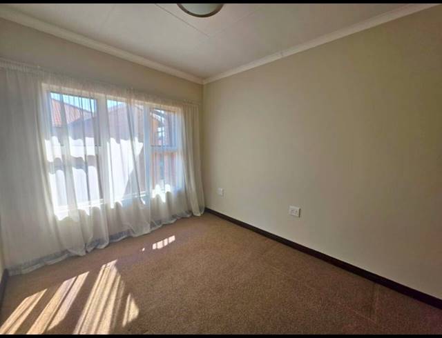 1 BEDROOM PROPERTY TO RENT IN BRENTWOOD